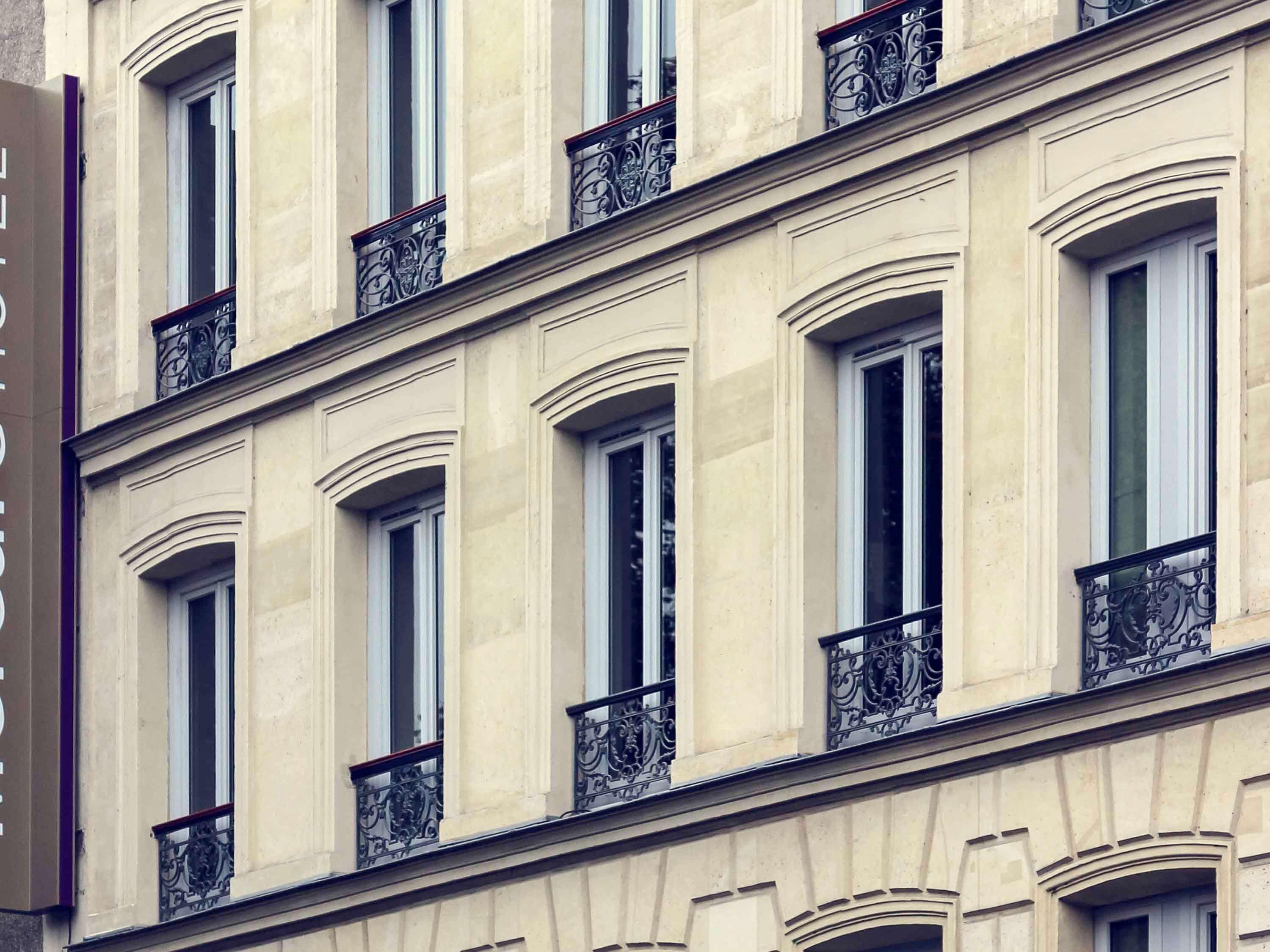 Mercure Pigalle Sacre Coeur 4* París
