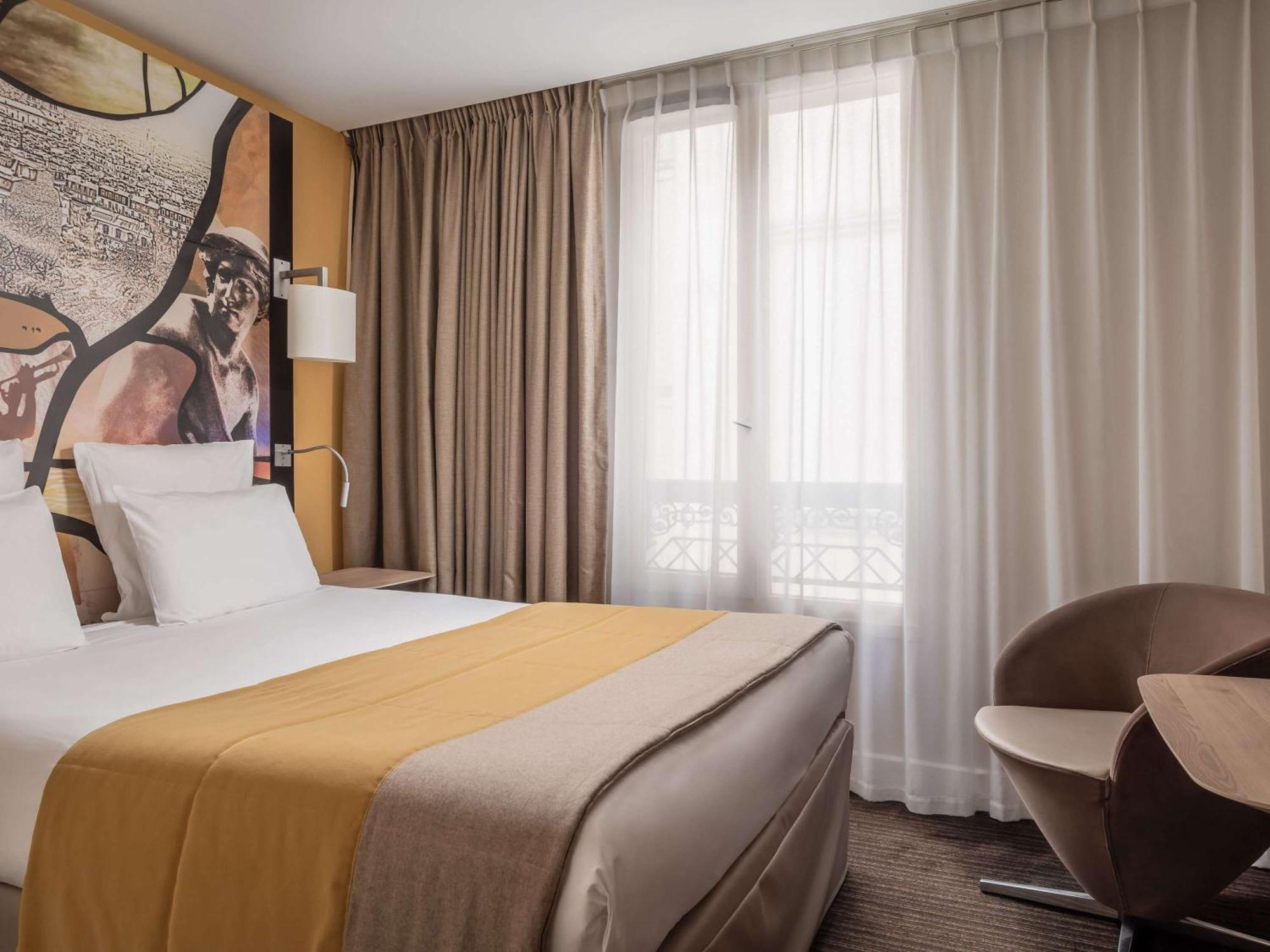 Mercure Pigalle Sacre Coeur Hotel París