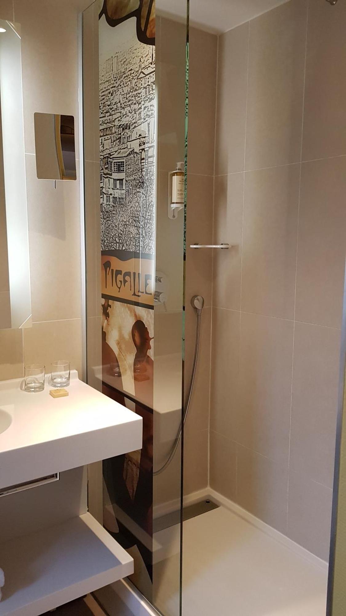 Hotel Mercure Pigalle Sacre Coeur París