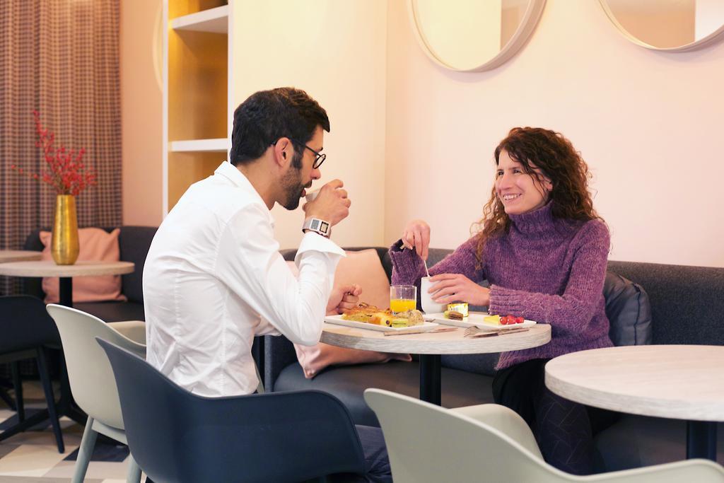 Hotel Mercure Pigalle Sacre Coeur París